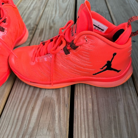 Jordan Super Fly 5 Infrared 23 (844677-606) Men’s size 7.5 Bright Mango EUC - Picture 5 of 15